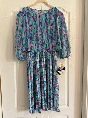 Vintage M.C.S. Ltd Women’s Pleated Midi Dress NWT Floral Mother of Bride